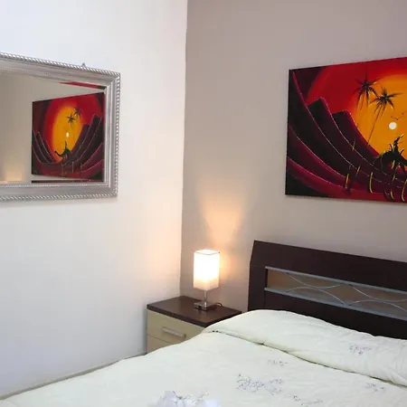 The Golden Houre House Near The Sea - Daniele דירה