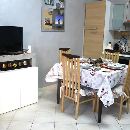 The Golden Houre House Near The Sea - Daniele